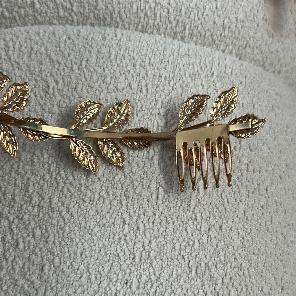 Girls Gold Leaf Hair Accessory NWT - Picture 4 of 8